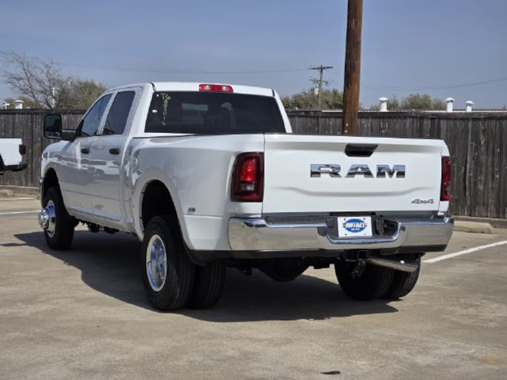 New 2027 Ram 3500 TRADESMAN CREW CAB 4X4 8' BOX Pickup