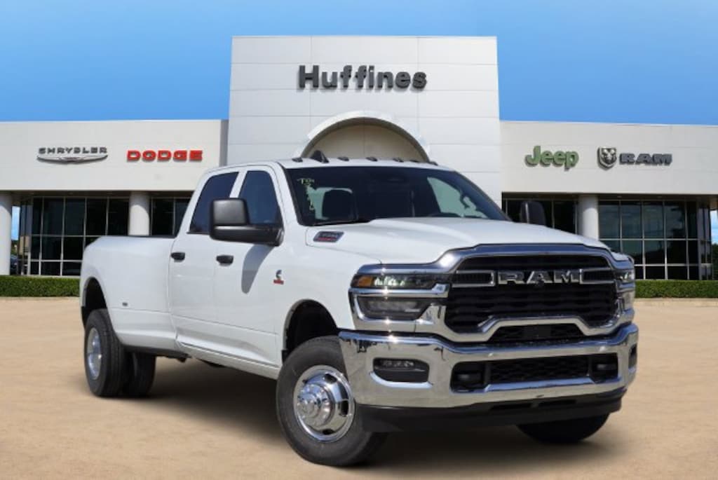 New 2027 Ram 3500 TRADESMAN CREW CAB 4X4 8' BOX Pickup
