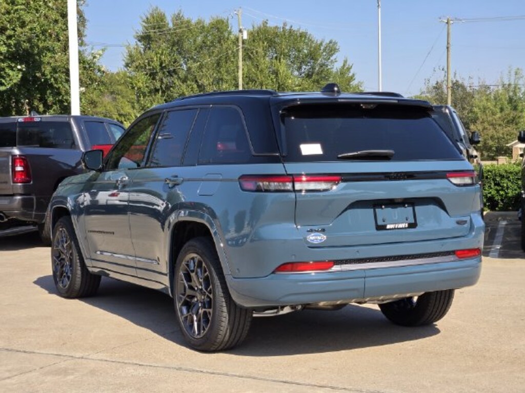 New 2027 Jeep Grand Cherokee Summit Sport Utility