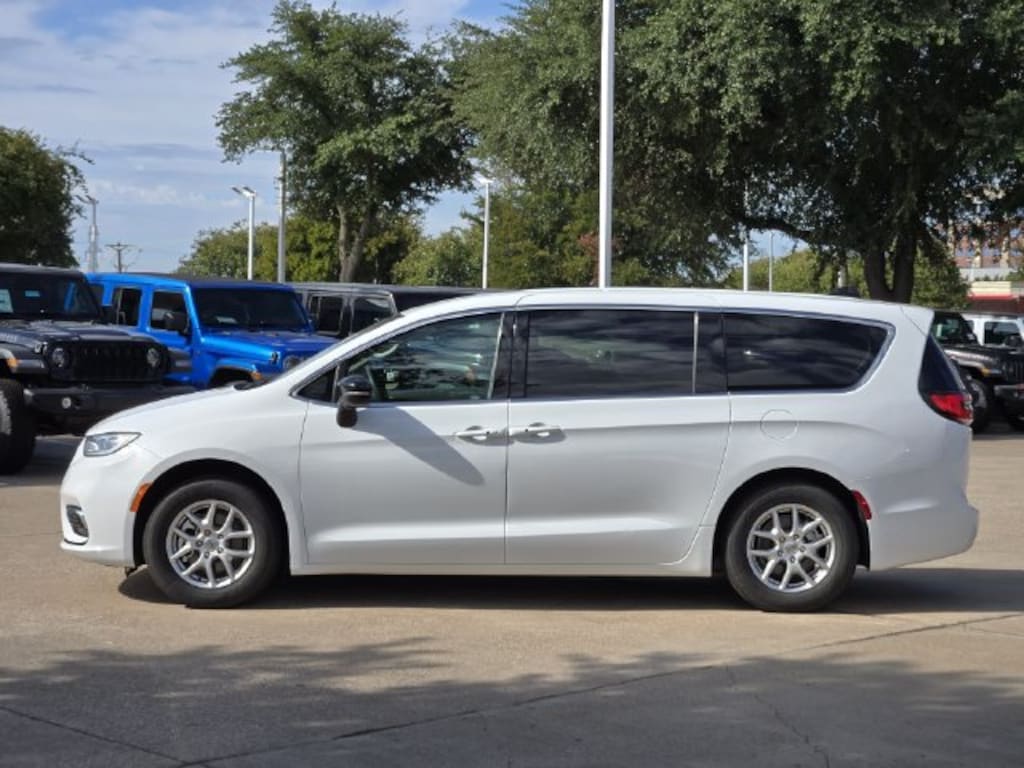 Certified 2024 Chrysler Pacifica Touring L Van Passenger Van