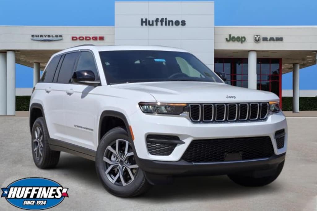 New 2027 Jeep Grand Cherokee LAREDO X 4X4 Sport Utility