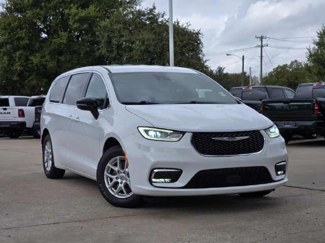 2025 Chrysler Pacifica