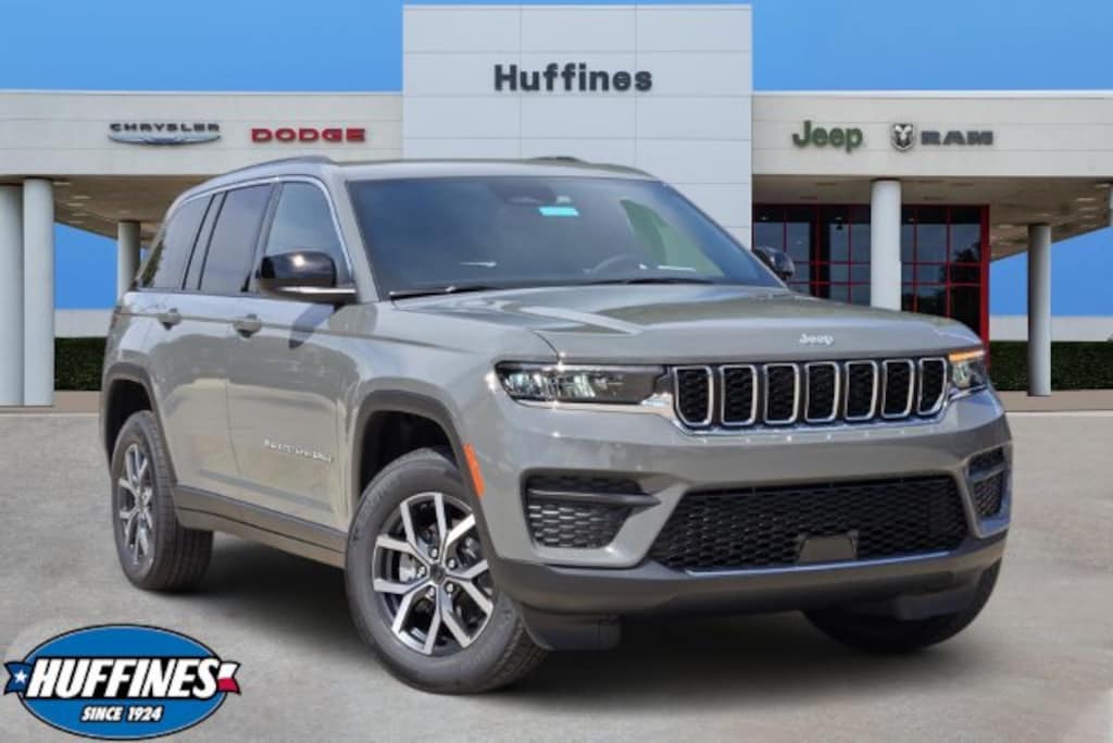 New 2027 Jeep Grand Cherokee LAREDO X 4X4 Sport Utility