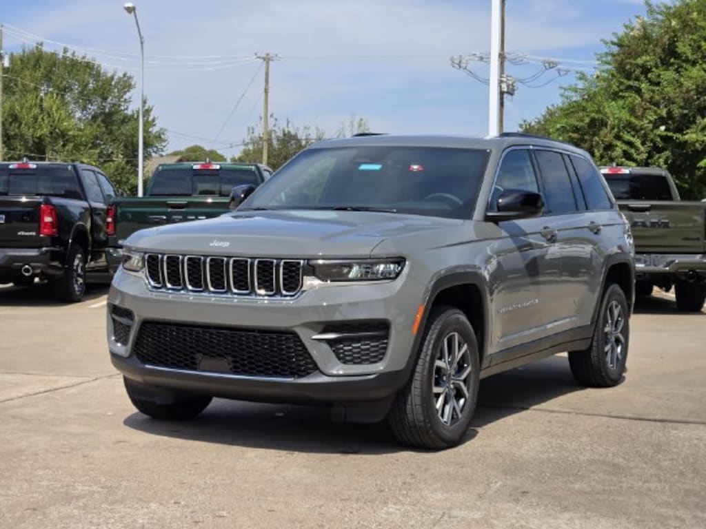 New 2027 Jeep Grand Cherokee LAREDO X 4X4 Sport Utility