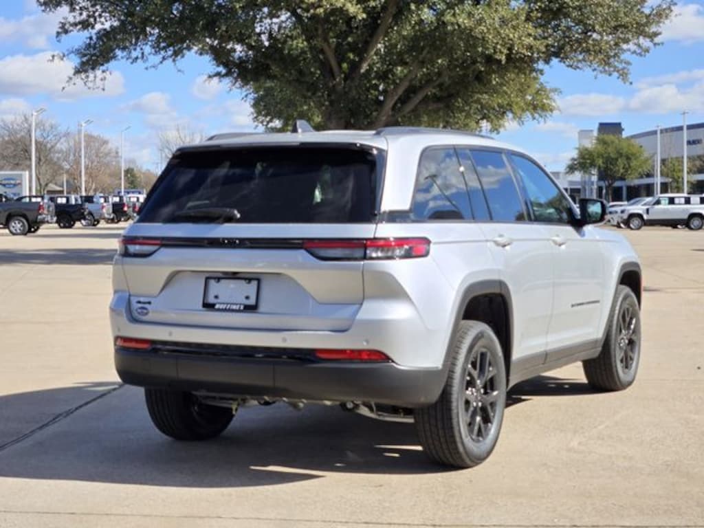 New 2025 Jeep Grand Cherokee ALTITUDE X 4X4 Sport Utility