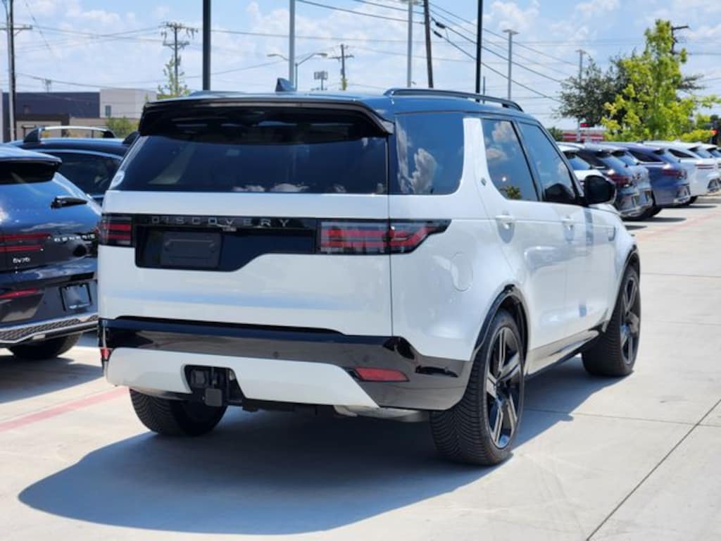 Used 2025 Land Rover Discovery Dynamic SE SUV