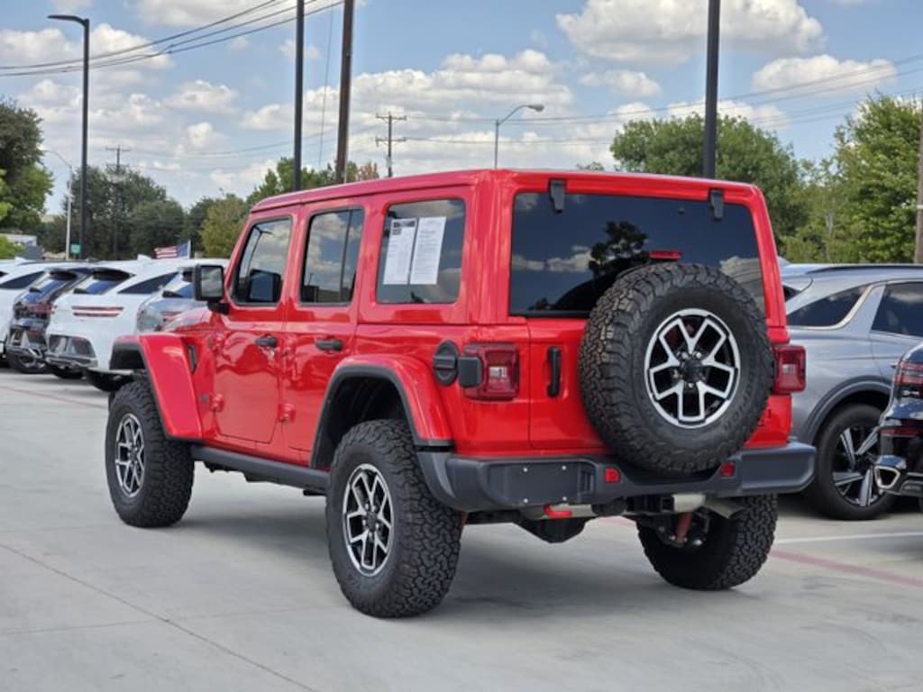 Used 2025 Jeep Wrangler Rubicon SUV