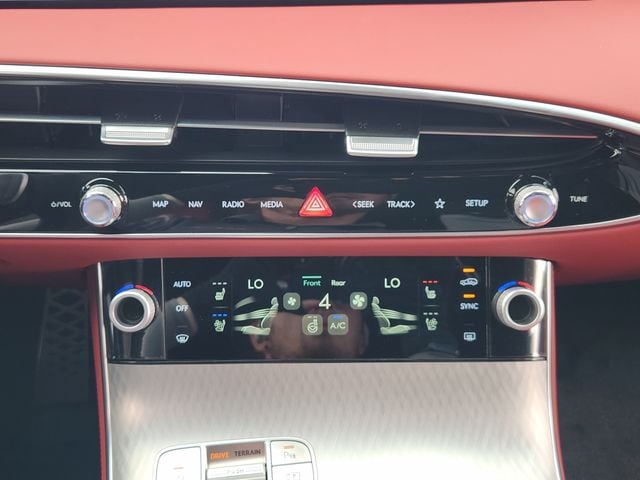2026 GENESIS GV70 Sport Prestige - Photo 16