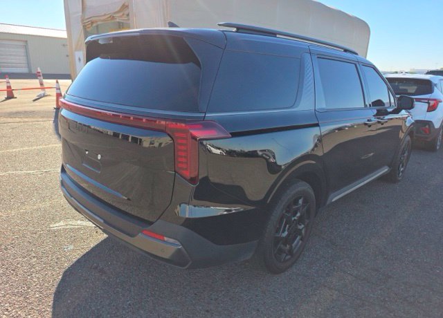 Used 2025 Kia Carnival SX Prestige Minivan/Van