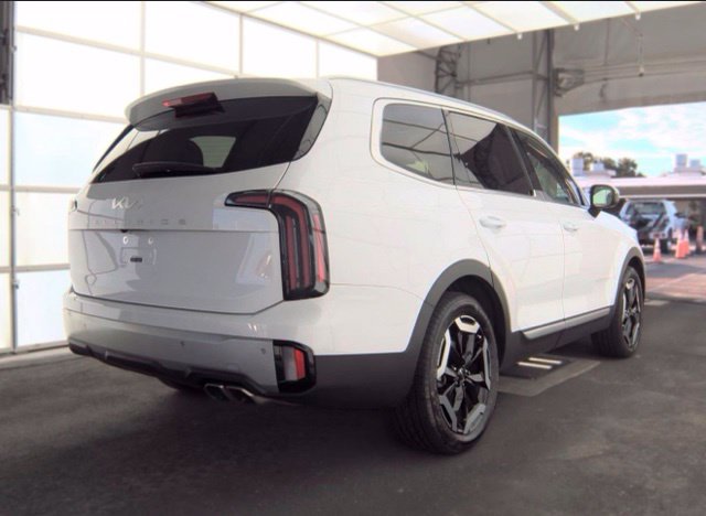 Used 2024 Kia Telluride EX SUV