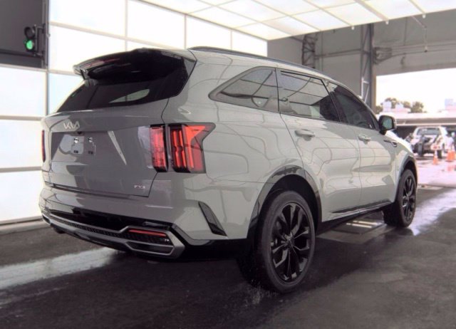 Used 2023 Kia Sorento SX SUV