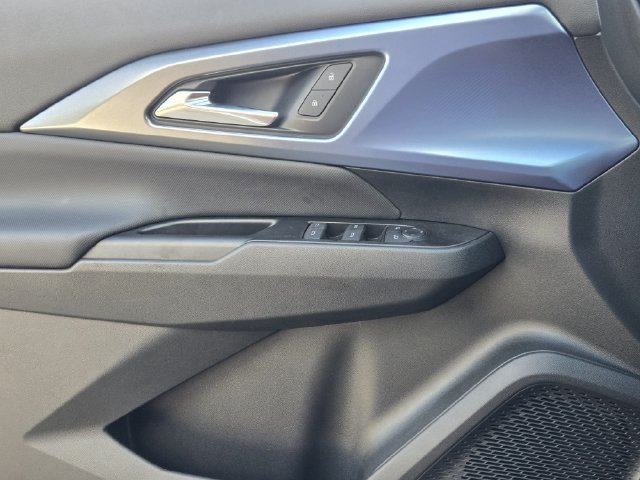 2024 Chevrolet Equinox EV LT - Photo 16