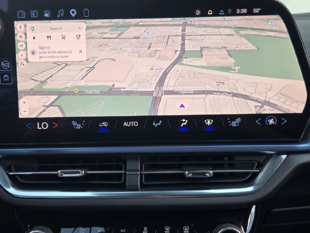 2024 Chevrolet Equinox EV LT - Photo 10