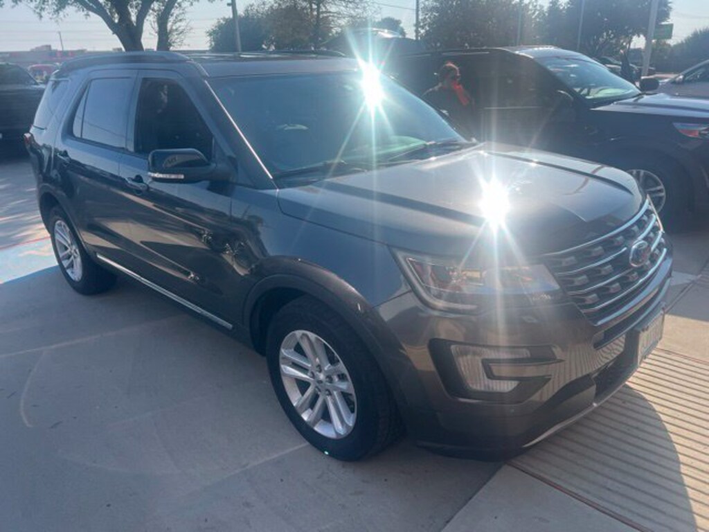 Used 2017 Ford Explorer XLT SUV