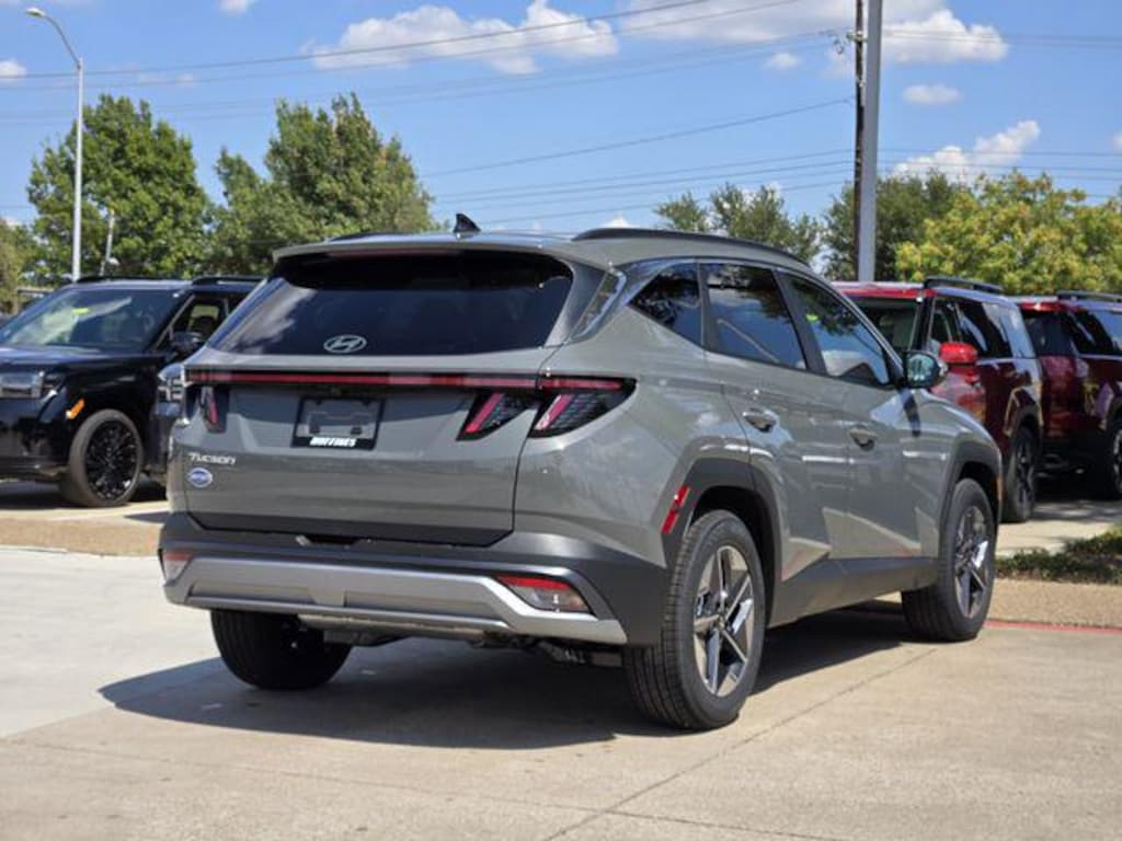 New 2026 Hyundai Tucson SEL Premium FWD SUV
