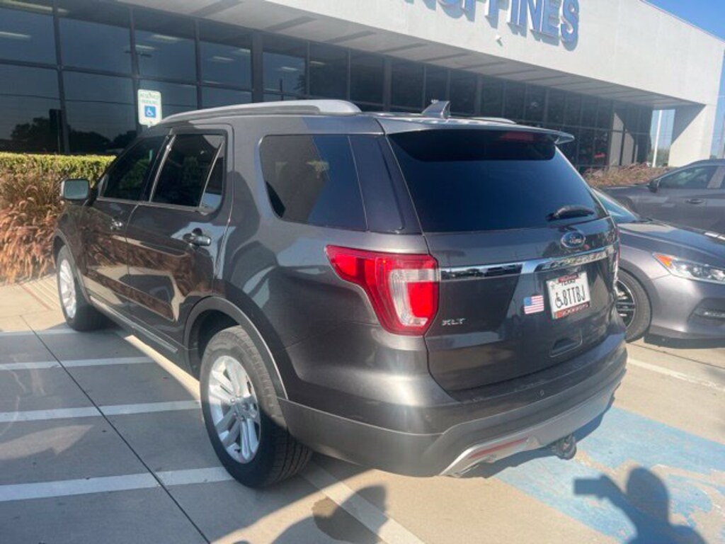 Used 2017 Ford Explorer XLT SUV