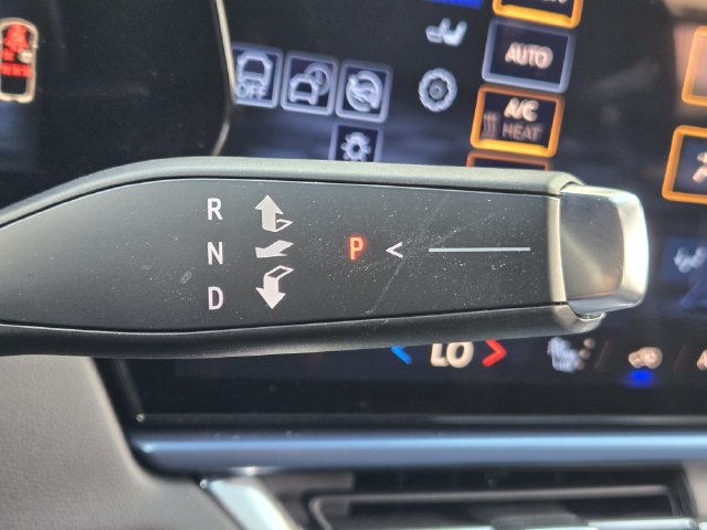 2024 Chevrolet Equinox EV LT - Photo 15