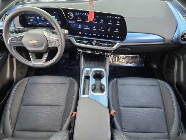 2024 Chevrolet Equinox EV LT - Photo 18