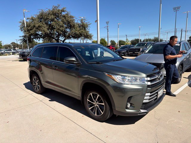 Used 2019 Toyota Highlander XLE SUV