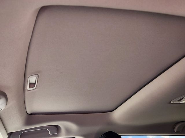 2025 Subaru Outback Limited - Photo 26