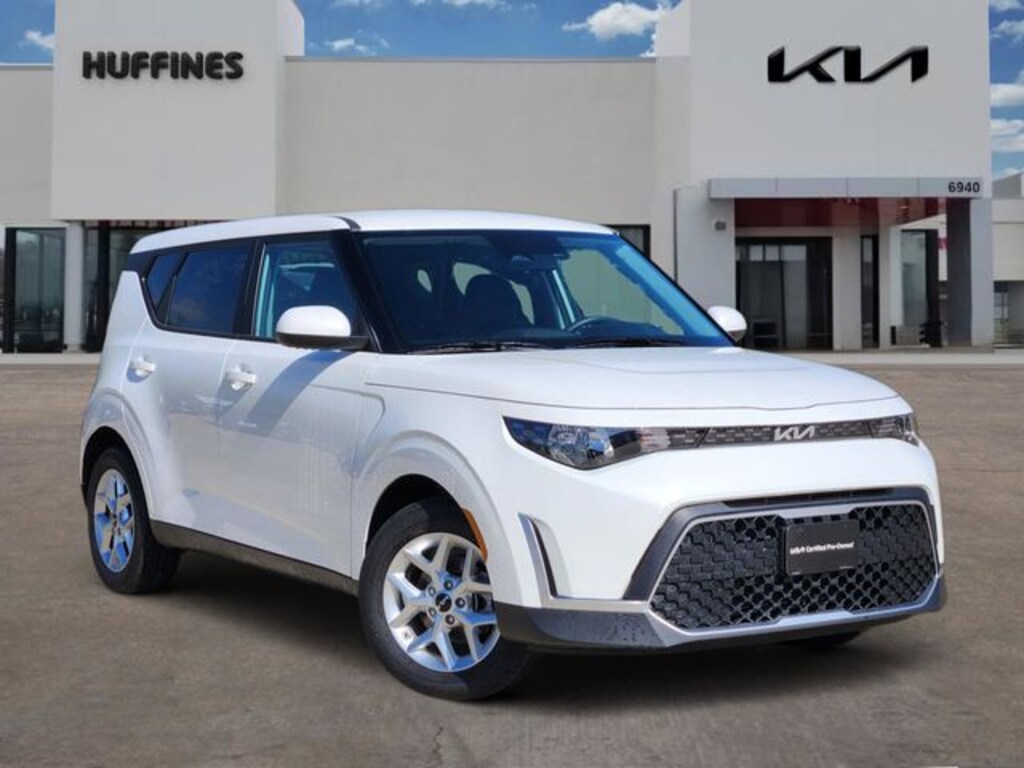 Certified 2025 Kia Soul Hatchback