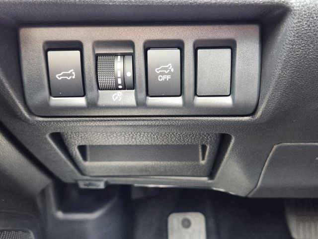 2025 Subaru Outback Limited - Photo 23