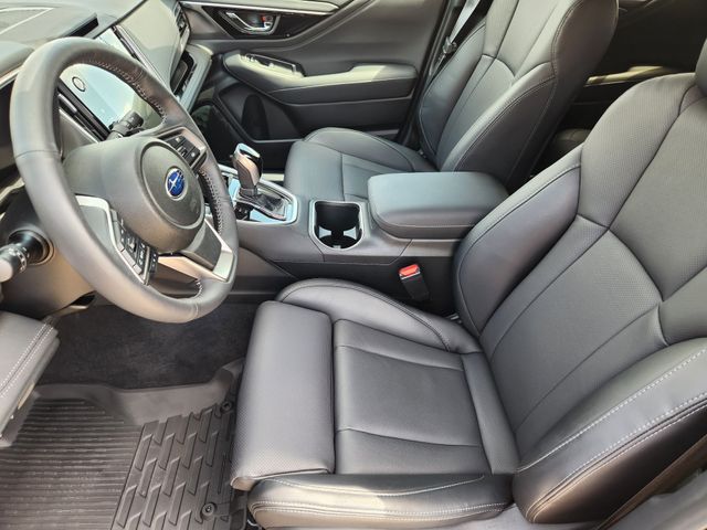 2025 Subaru Outback Limited - Photo 13