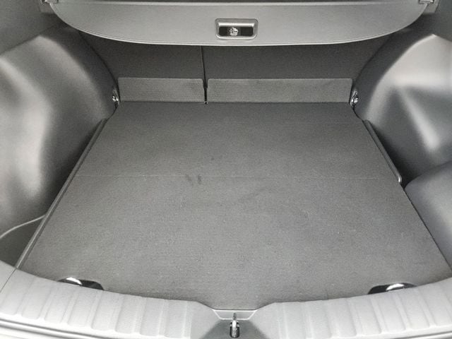 2025 Toyota Corolla Cross SE - Photo 32