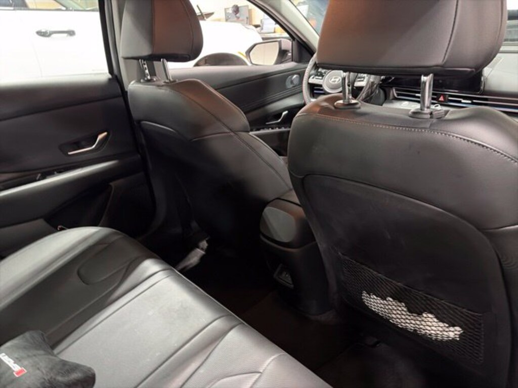 Used 2025 Hyundai Elantra Hybrid Limited Sedan