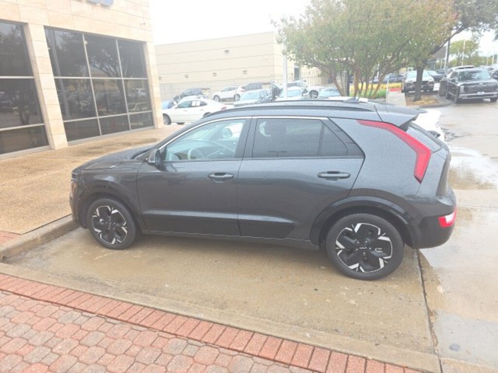 Used 2023 Kia Niro EV Wind SUV
