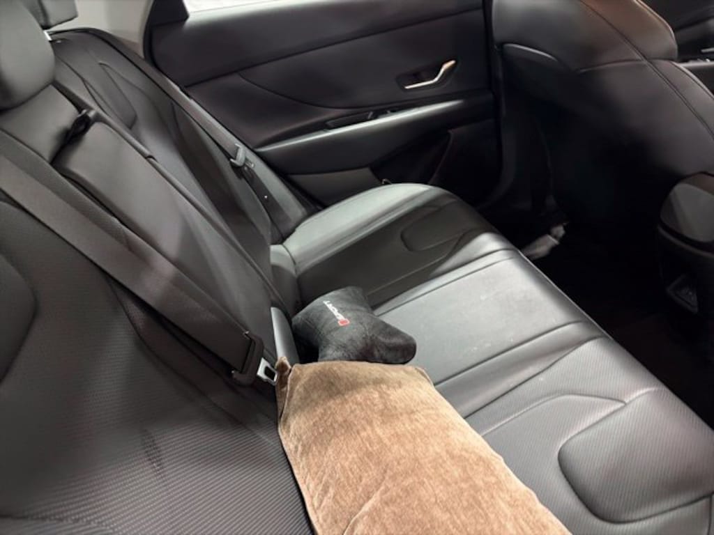 Used 2025 Hyundai Elantra Hybrid Limited Sedan