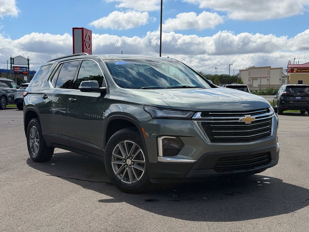 Used 2023 Chevrolet Traverse LT Cloth Sport Utility