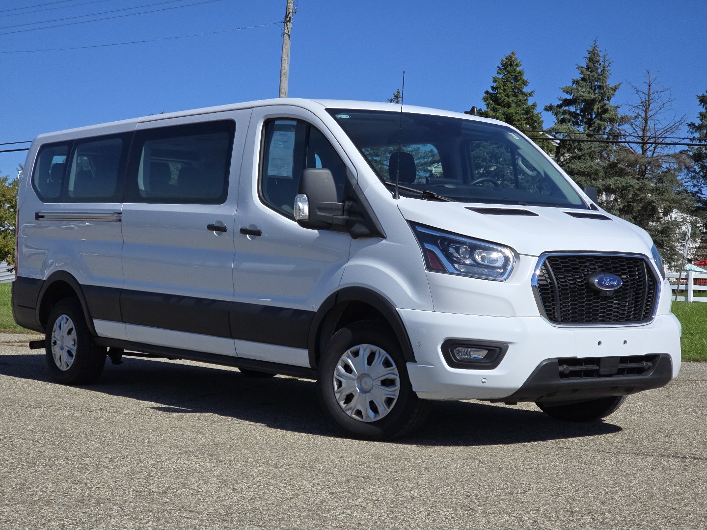 Used 2023 Ford Transit Passenger Wagon XL Full-size Passenger Van