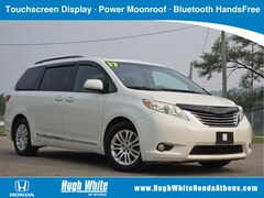 2017 Toyota Sienna XLE 8 Passenger Van Passenger Van
