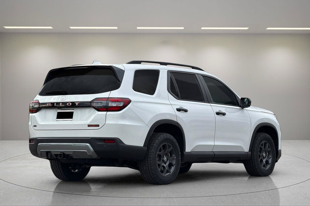 New 2026 Honda Pilot TrailSport SUV