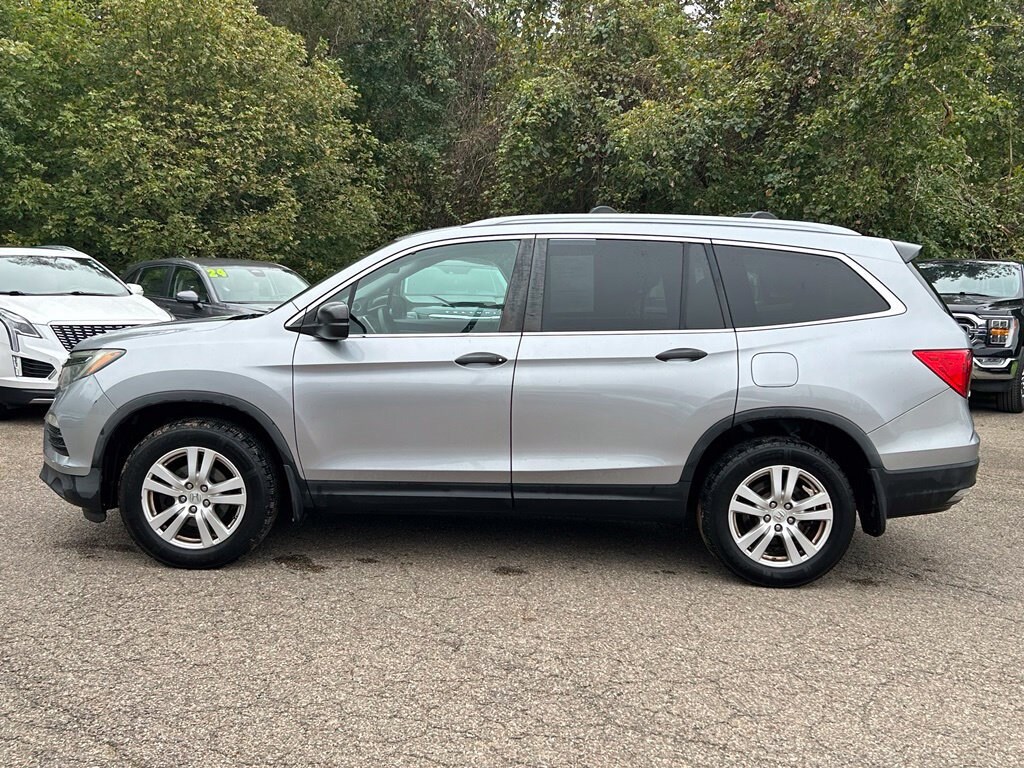 Used 2017 Honda Pilot LX AWD SUV