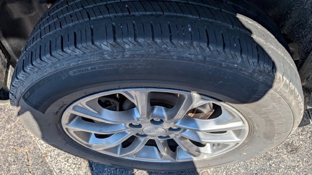 Used 2019 Jeep Cherokee Latitude Plus Latitude Plus 4x4