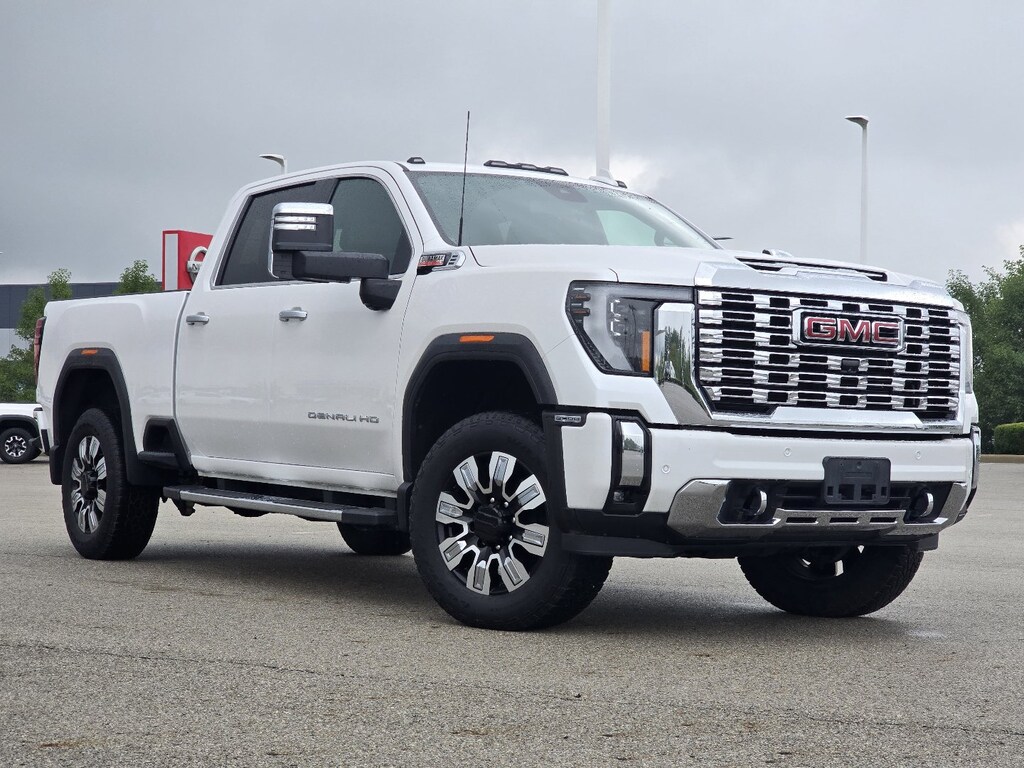 Used 2025 GMC Sierra 2500HD Denali 4WD Crew Cab 159 Denali