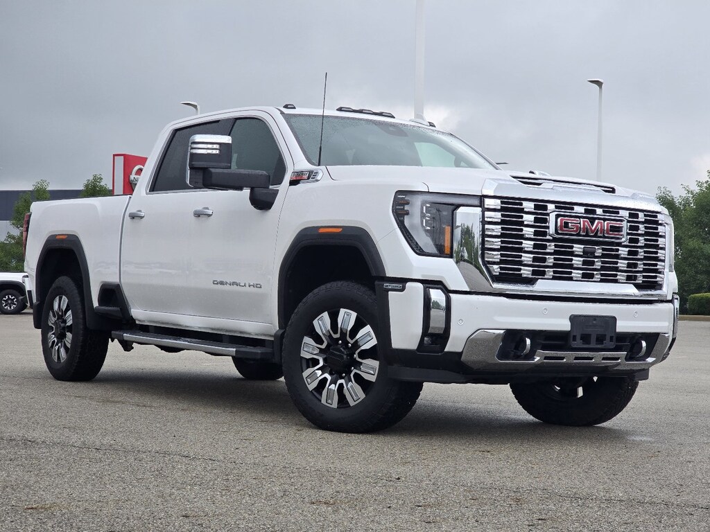 Used 2025 GMC Sierra 2500HD Denali 4WD Crew Cab 159 Denali