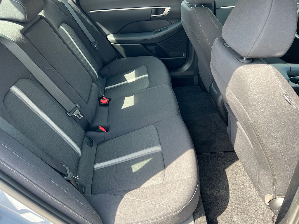 2026 Hyundai Sonata SEL - Photo 9