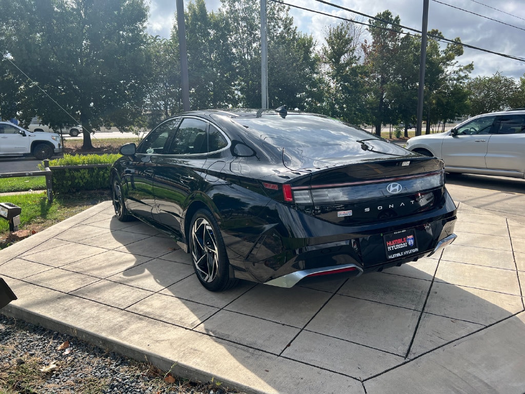 2025 Hyundai Sonata SEL - Photo 13