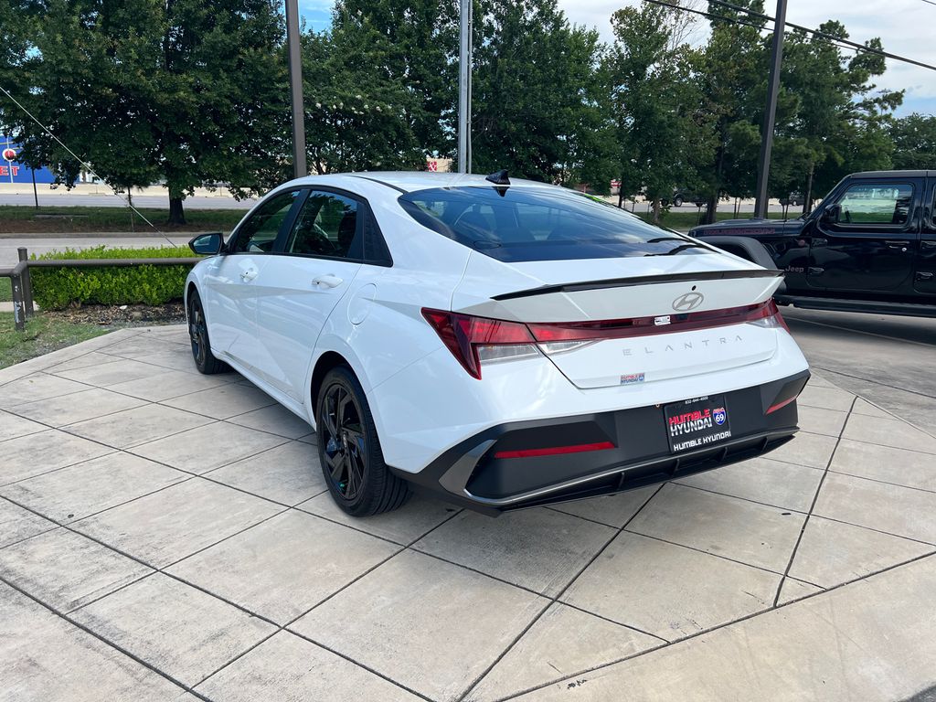 2026 Hyundai Elantra SEL Sport - Photo 13