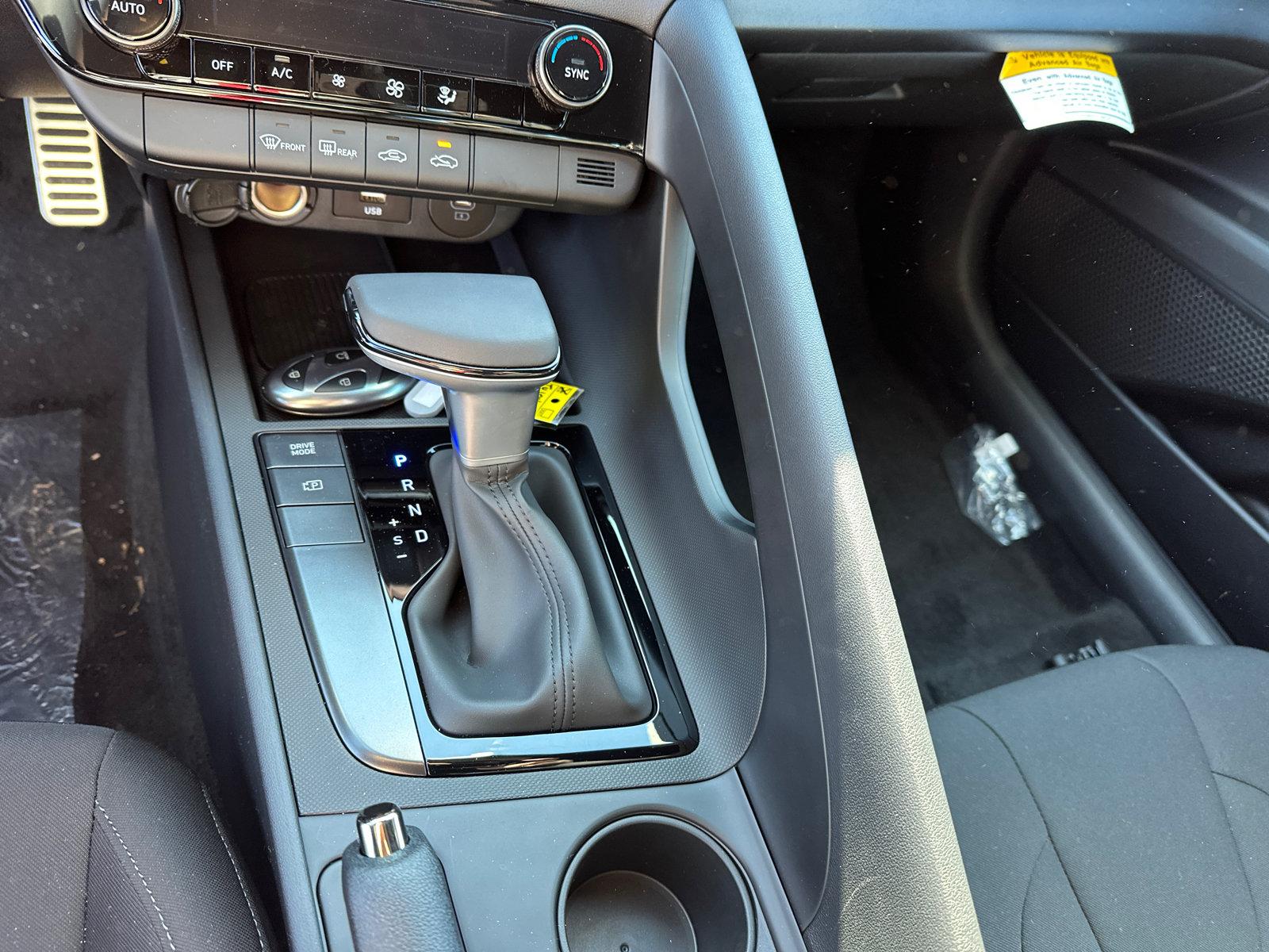 2026 Hyundai Elantra SEL Sport - Photo 26