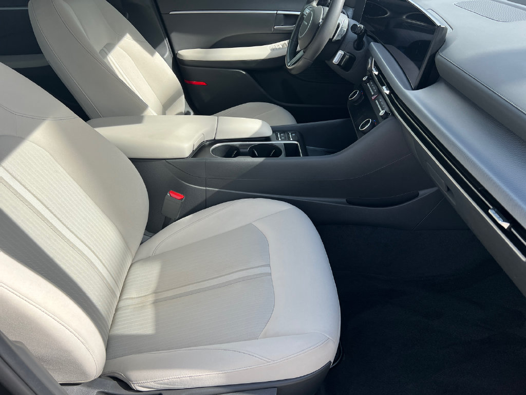 2025 Hyundai Sonata SEL - Photo 7