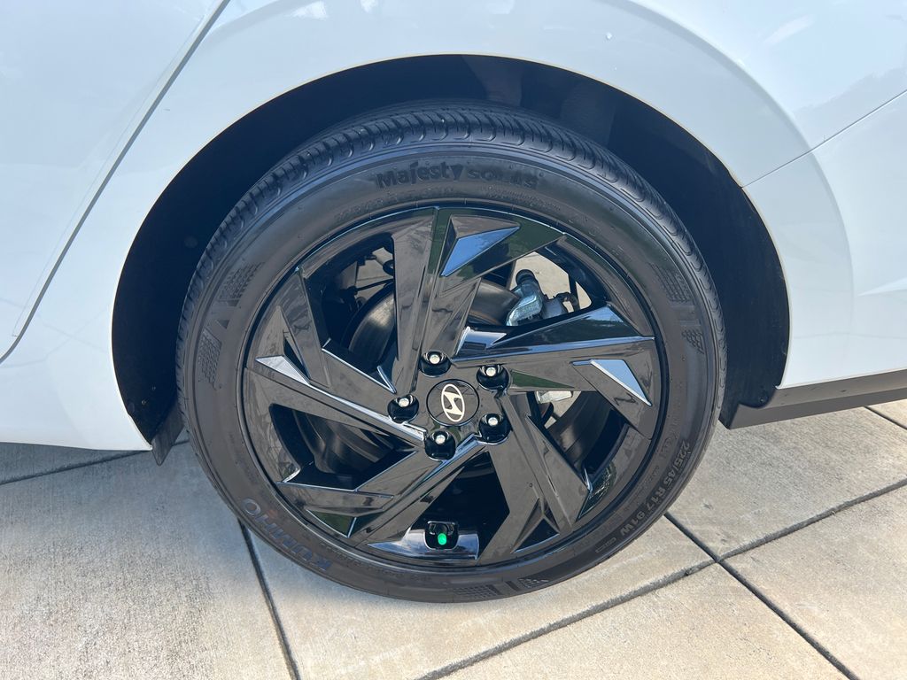 2026 Hyundai Elantra SEL Sport - Photo 14