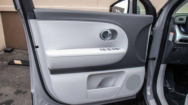 2026 Hyundai IONIQ 9 SE - Photo 9