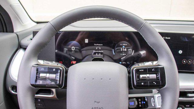 2026 Hyundai IONIQ 9 SE - Photo 13