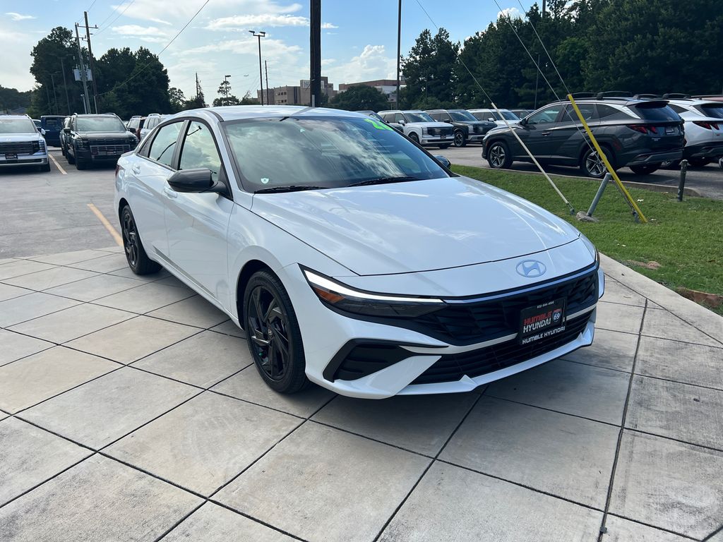 2026 Hyundai Elantra SEL Sport - Photo 3