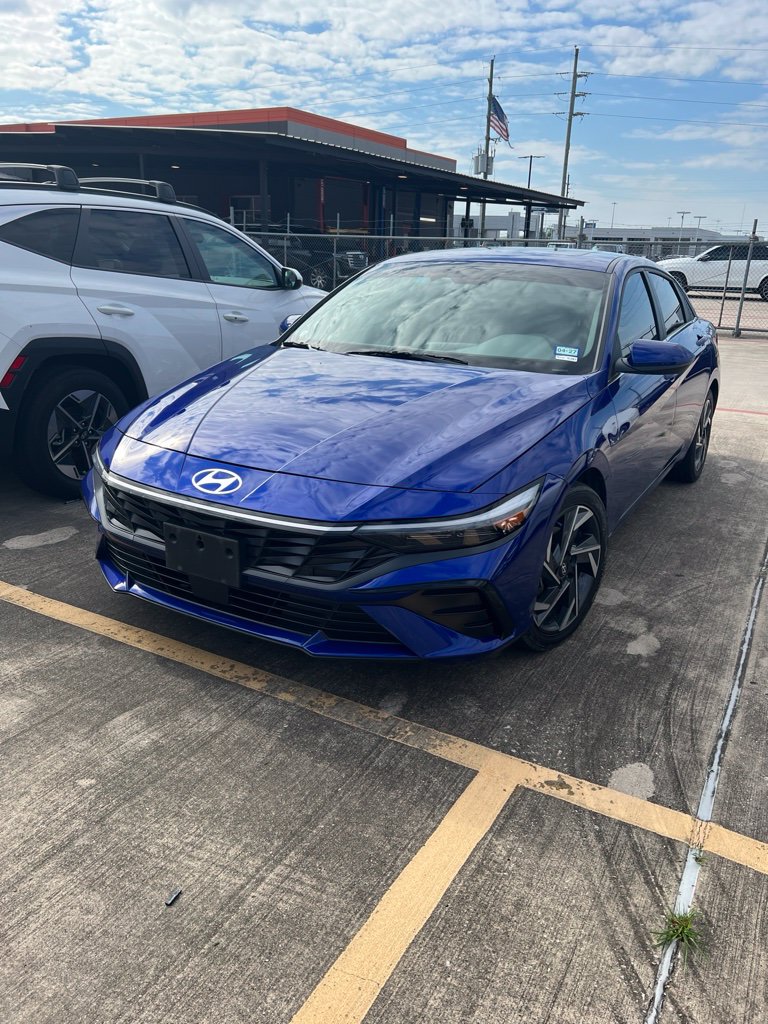  Hyundai Elantra