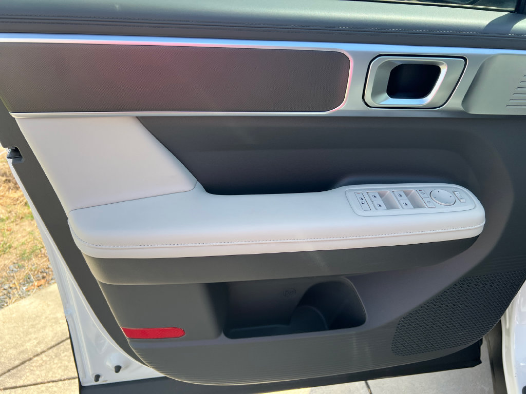 2025 Hyundai Santa Fe SEL - Photo 18